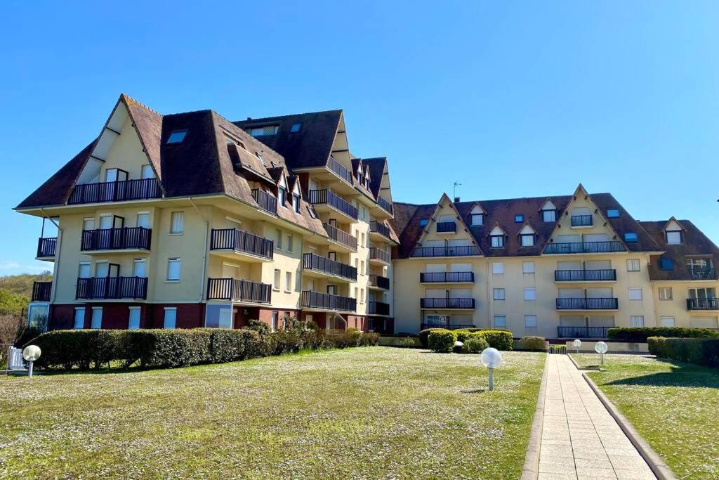Studio Avec Acces A La Mer - Cabourg Zewnętrze zdjęcie